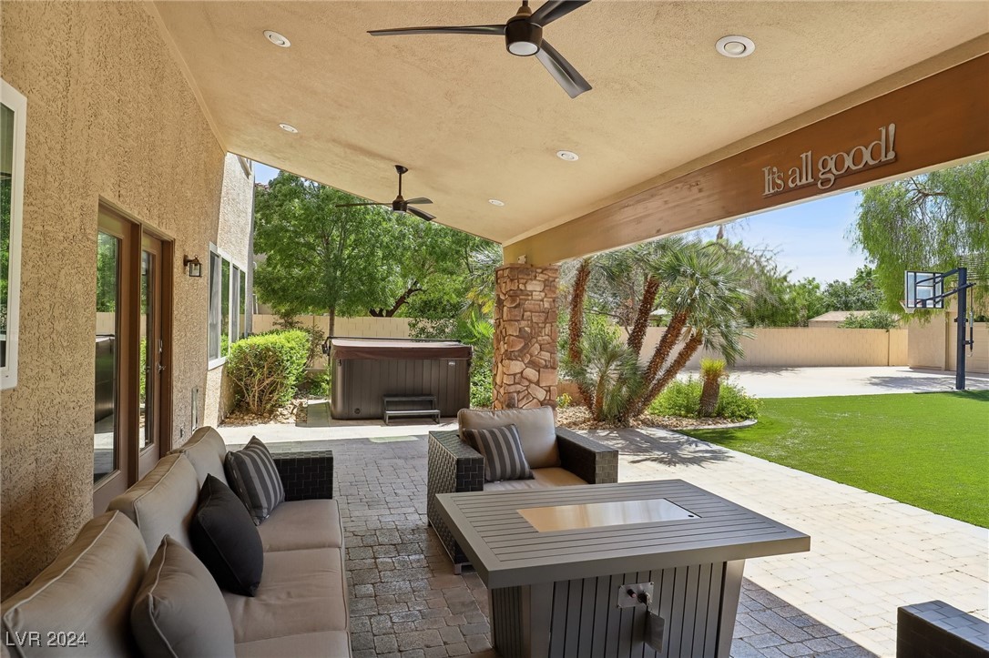 8361 Las Lunas Way