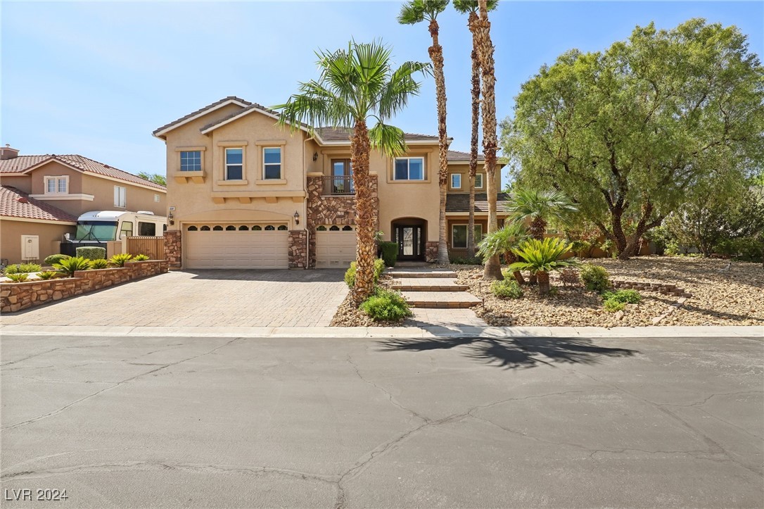 8361 Las Lunas Way