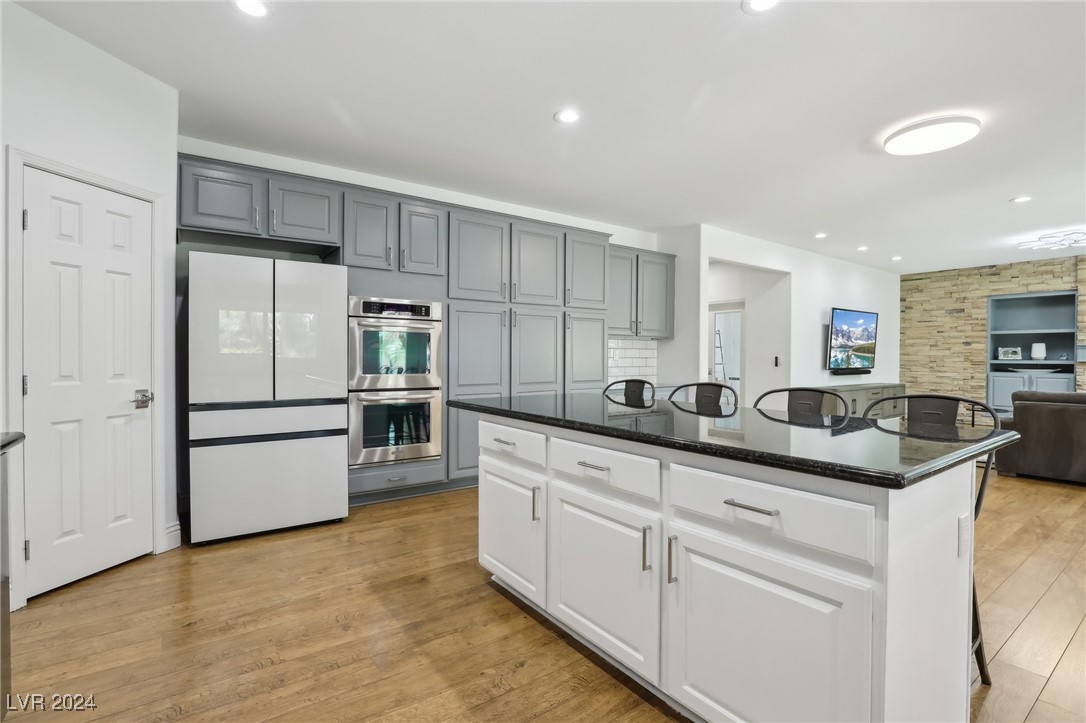 8361 Las Lunas Way