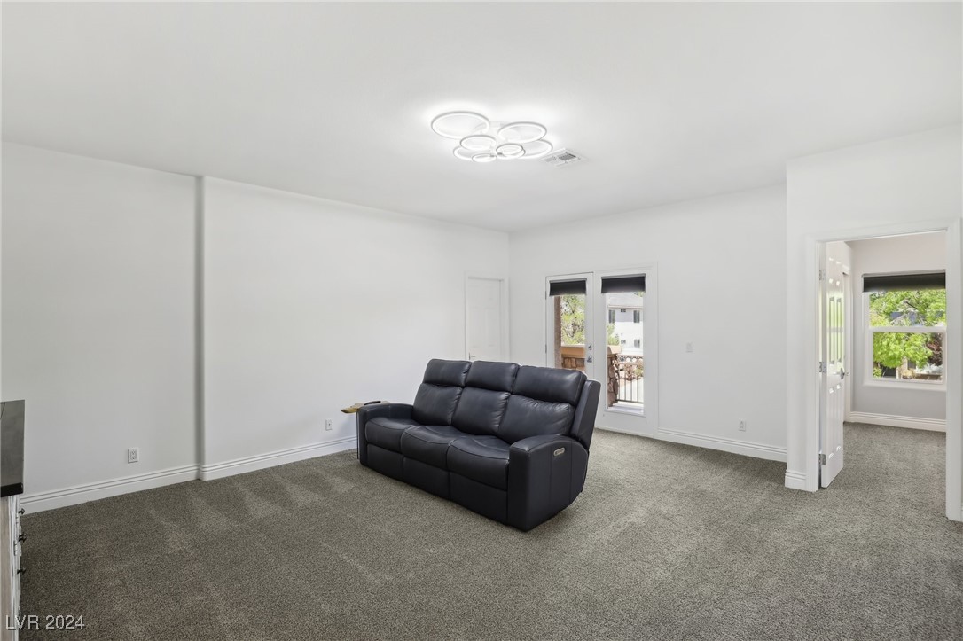 8361 Las Lunas Way