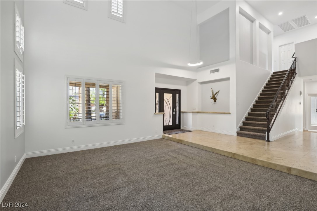 8361 Las Lunas Way