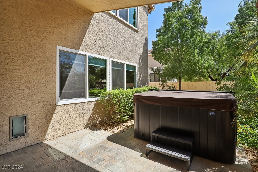 8361 Las Lunas Way