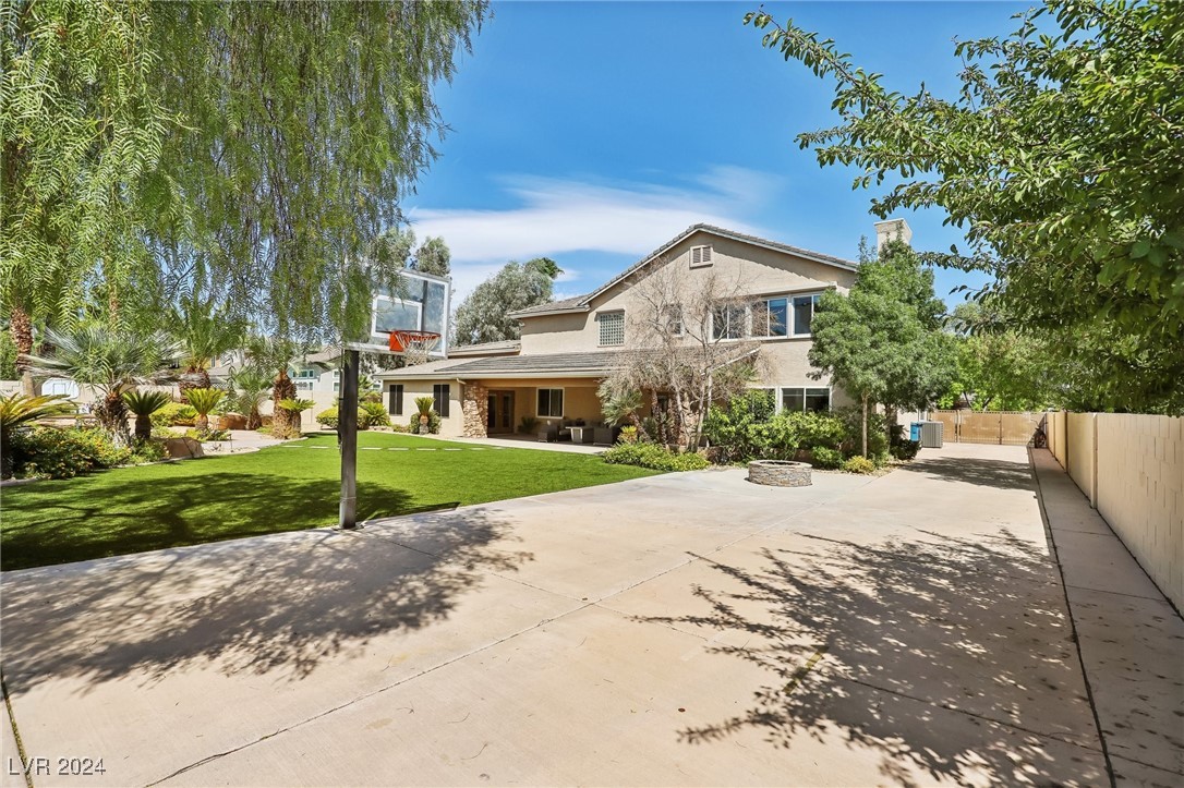 8361 Las Lunas Way