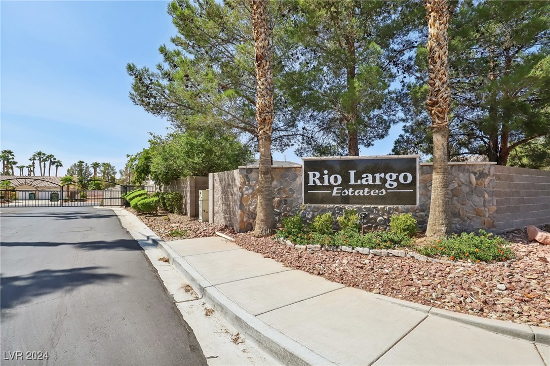 8361 Las Lunas Way