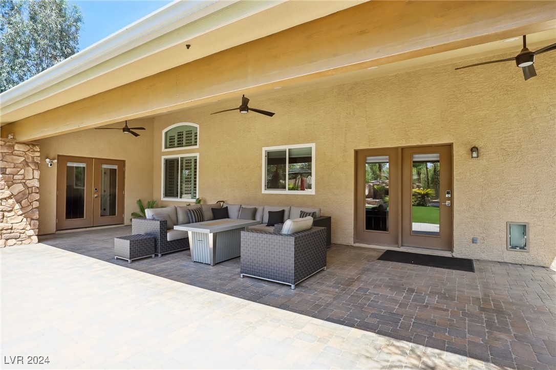 8361 Las Lunas Way