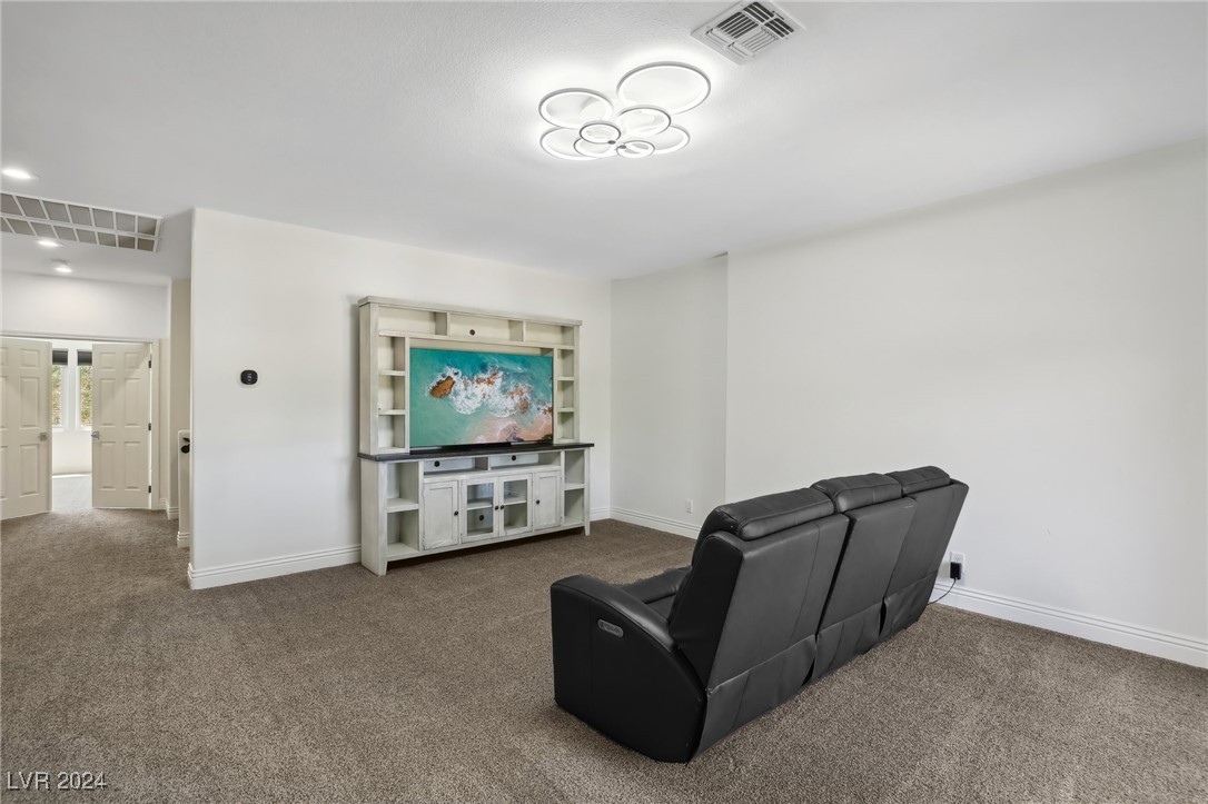 8361 Las Lunas Way