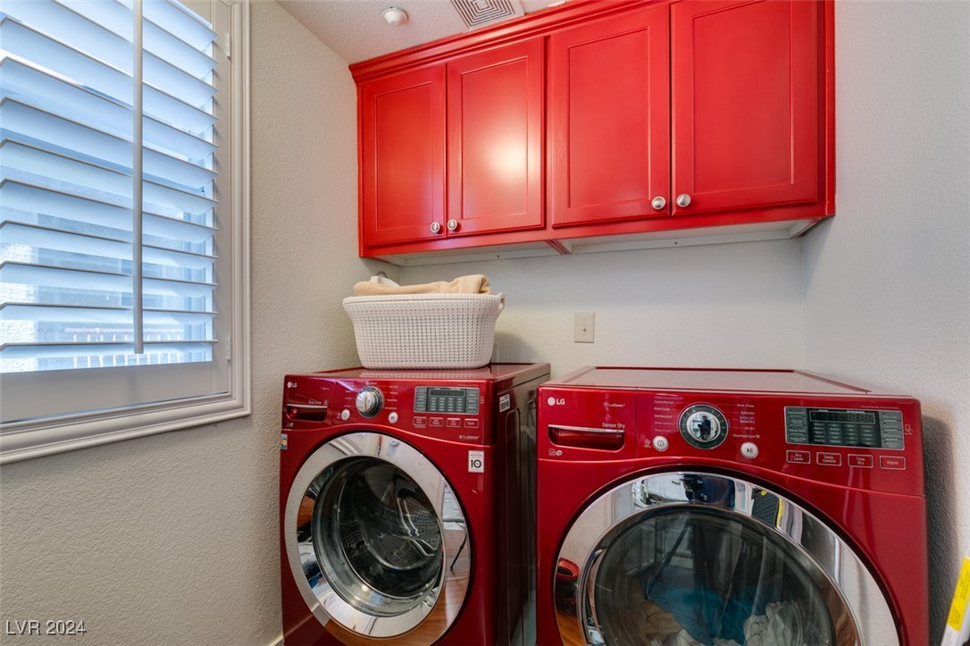 8952 Amy Olivia Avenue