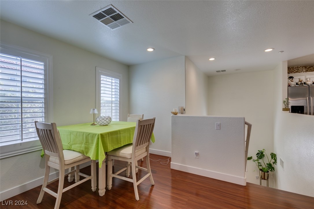 8952 Amy Olivia Avenue