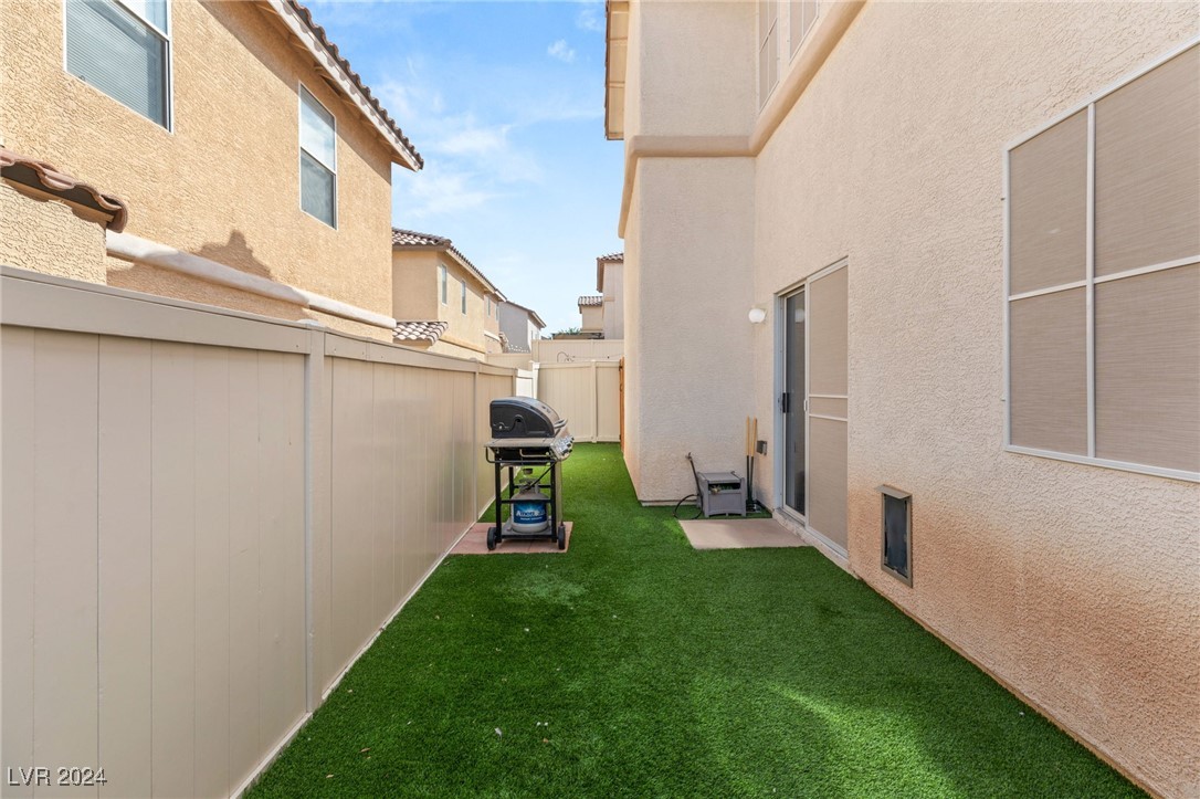 9339 Malaya Garnet Court