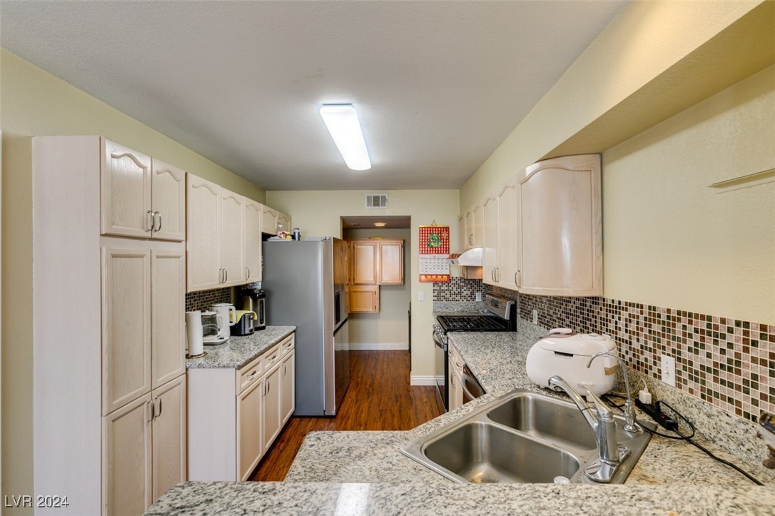 4124 Joanie Place 0