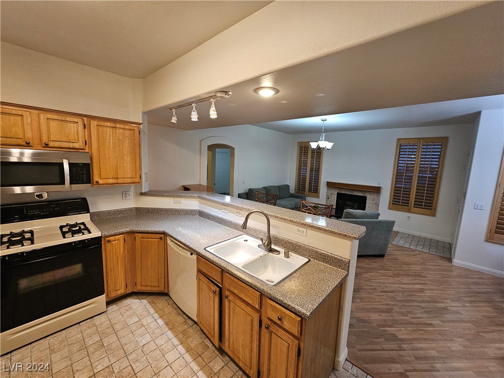 8555 West Russell Road 1088