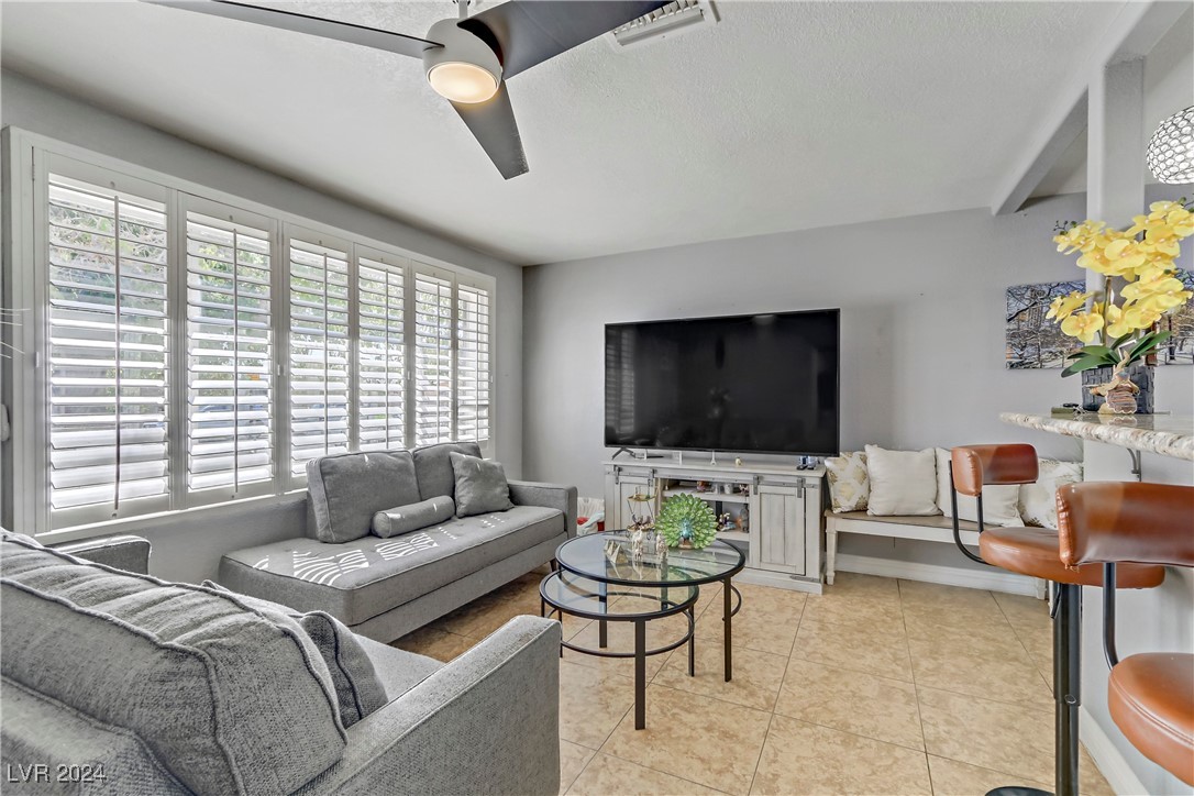 612 Essex West Drive