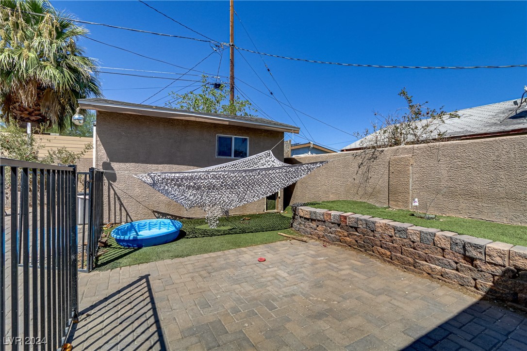 612 Essex West Drive