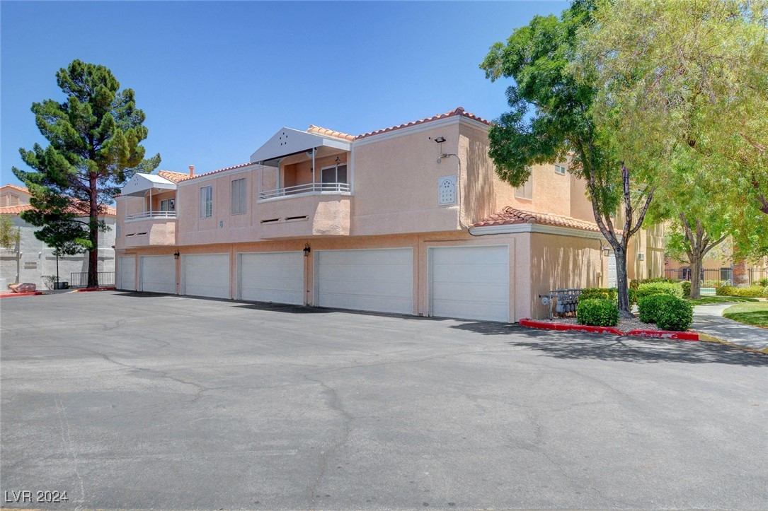 8452 Boseck Drive 259