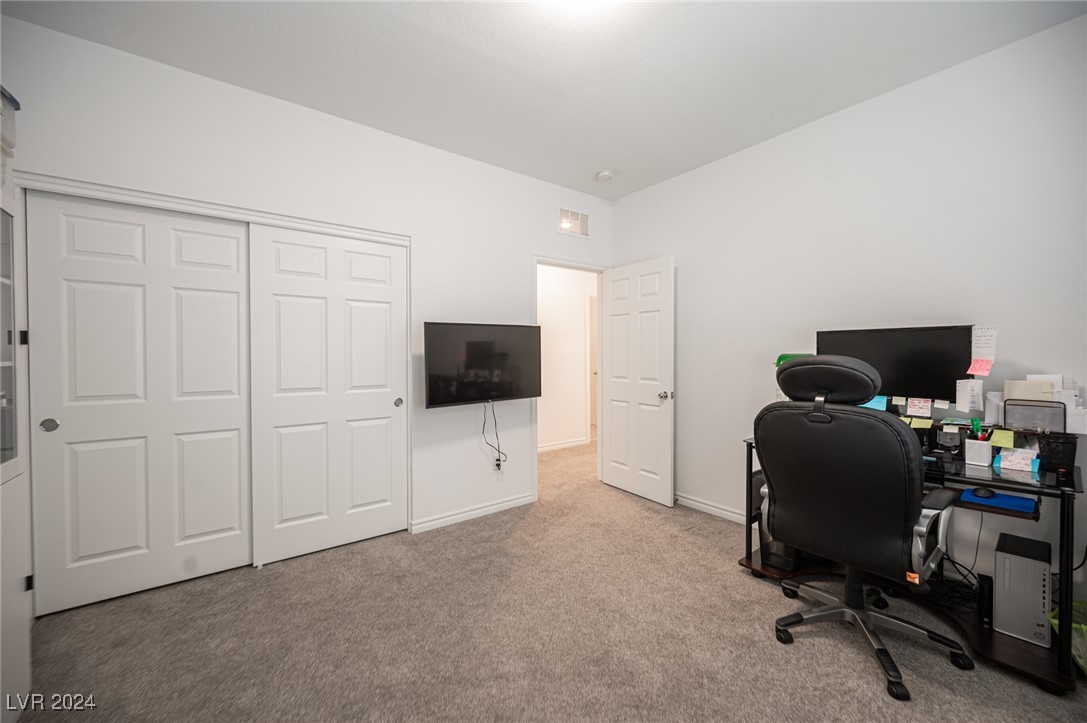 9757 Aaron Lo Street