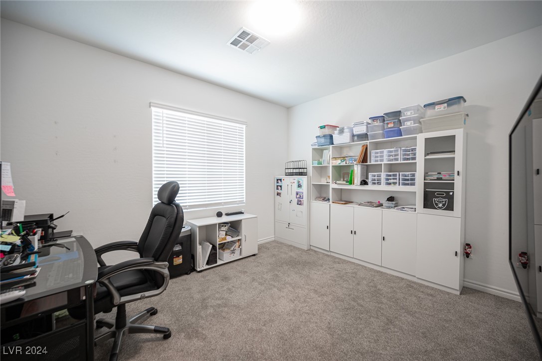 9757 Aaron Lo Street