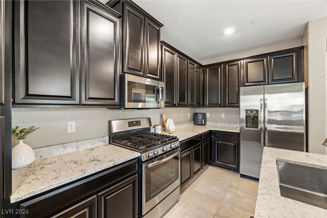8493 Insignia Avenue 105
