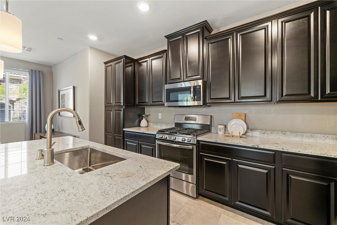 8493 Insignia Avenue 105