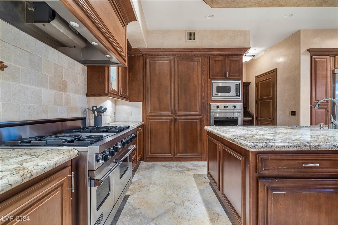 9103 Alta Drive 102