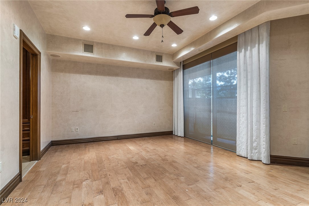 9103 Alta Drive 102
