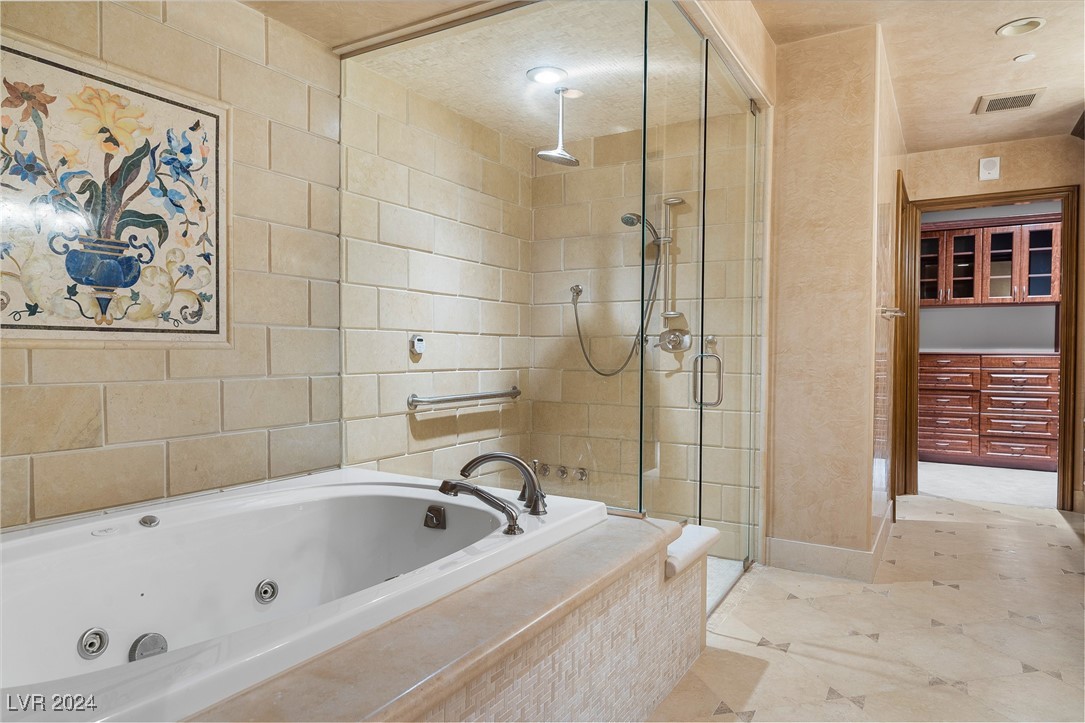 9103 Alta Drive 102