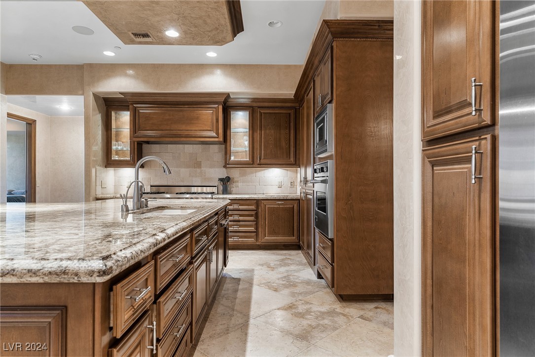 9103 Alta Drive 102