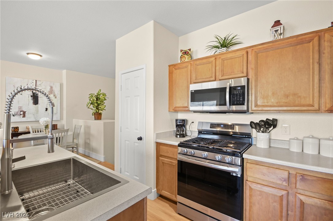 6170 East Sahara Avenue 1015