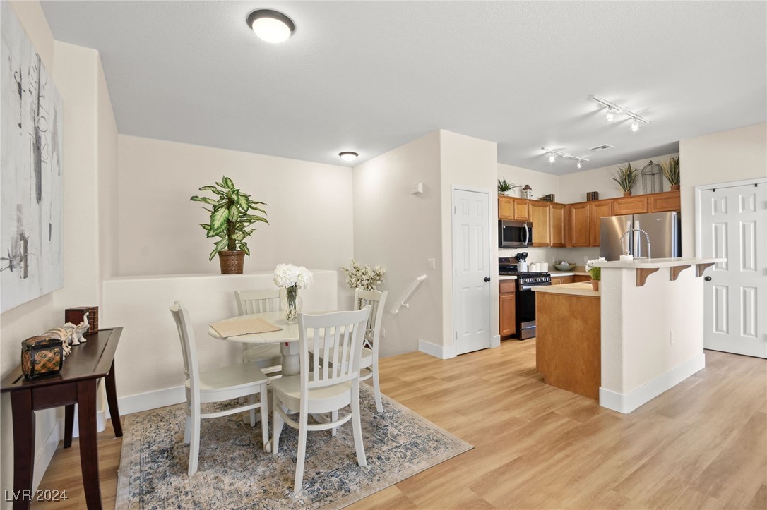 6170 East Sahara Avenue 1015