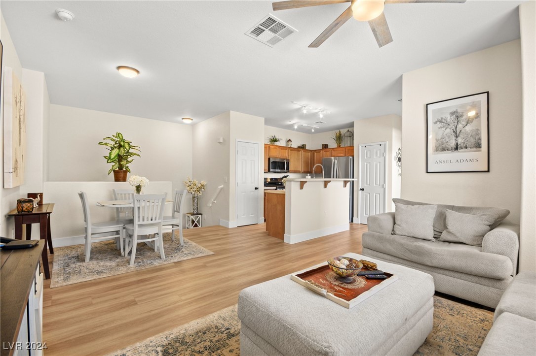 6170 East Sahara Avenue 1015