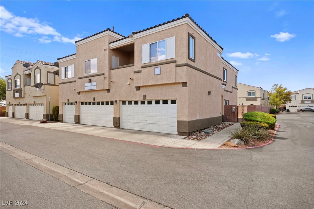 6170 East Sahara Avenue 1015