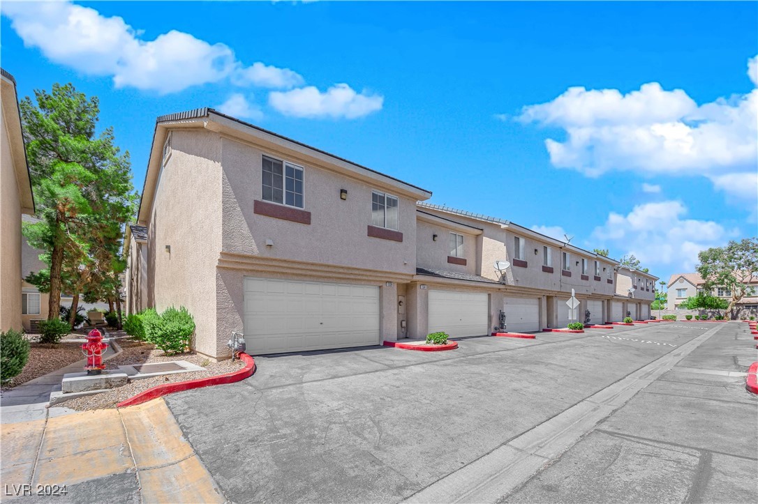 1339 Dusty Creek Street 0