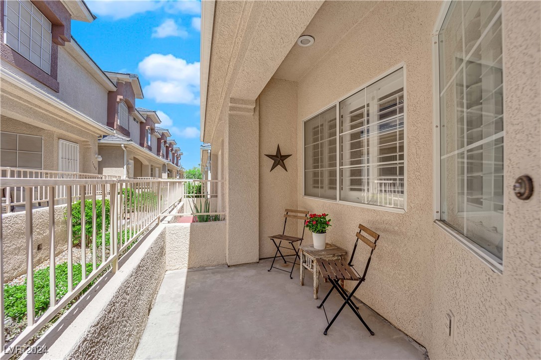 1339 Dusty Creek Street 0