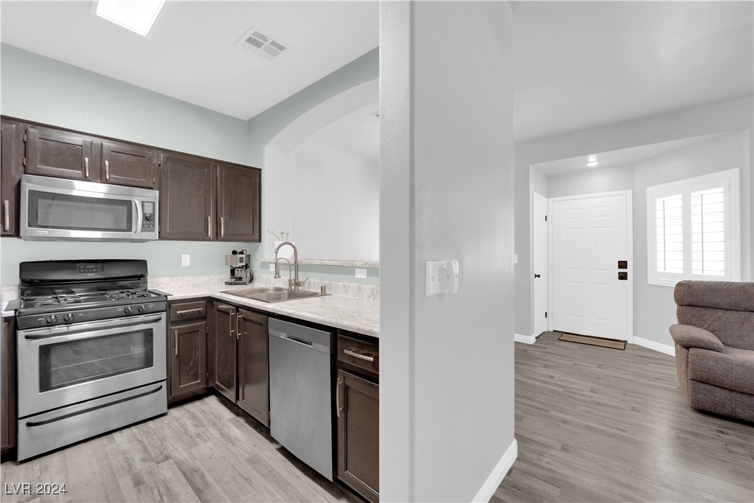 1339 Dusty Creek Street 0