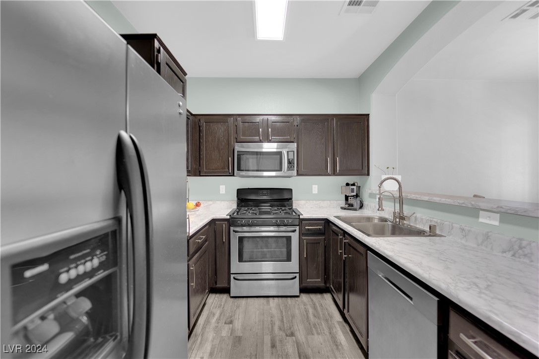 1339 Dusty Creek Street 0