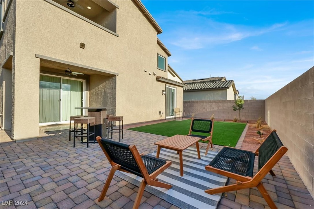 7081 Range Valley Street