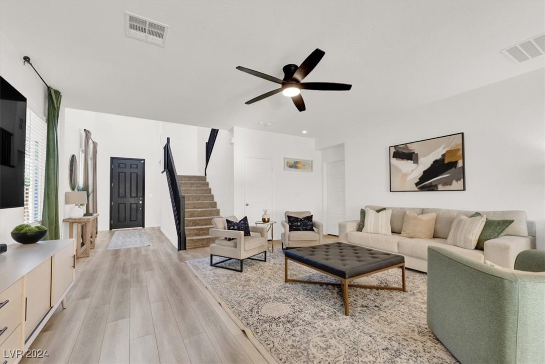 7081 Range Valley Street