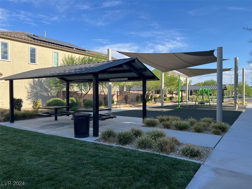 7081 Range Valley Street