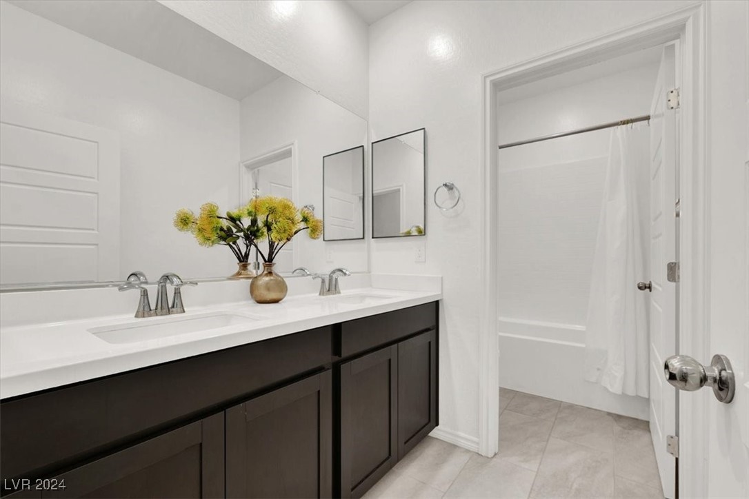 7081 Range Valley Street