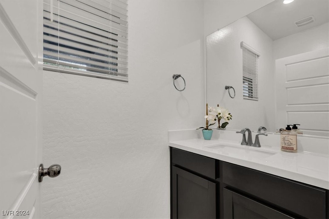 7081 Range Valley Street