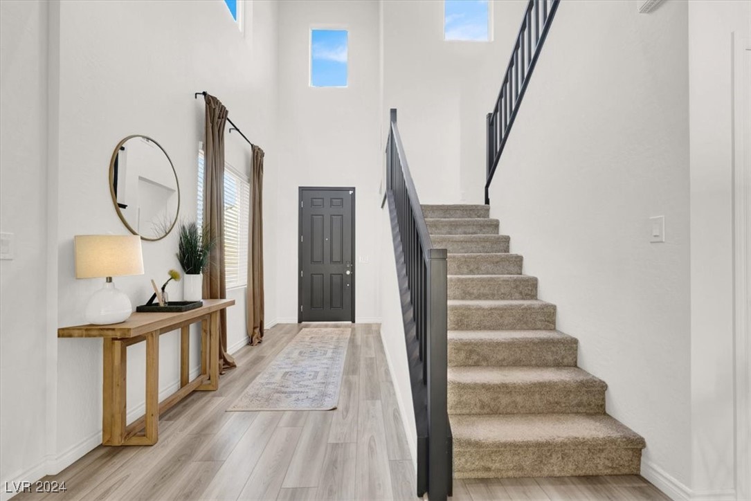 7081 Range Valley Street