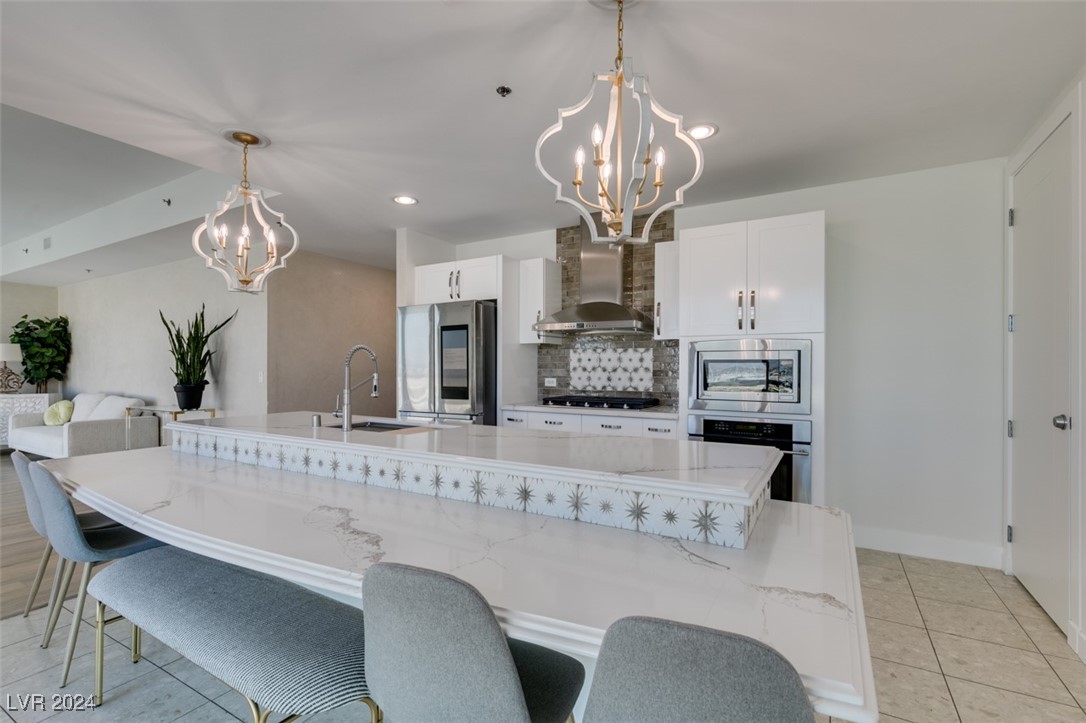 4575 Dean Martin Drive 1008