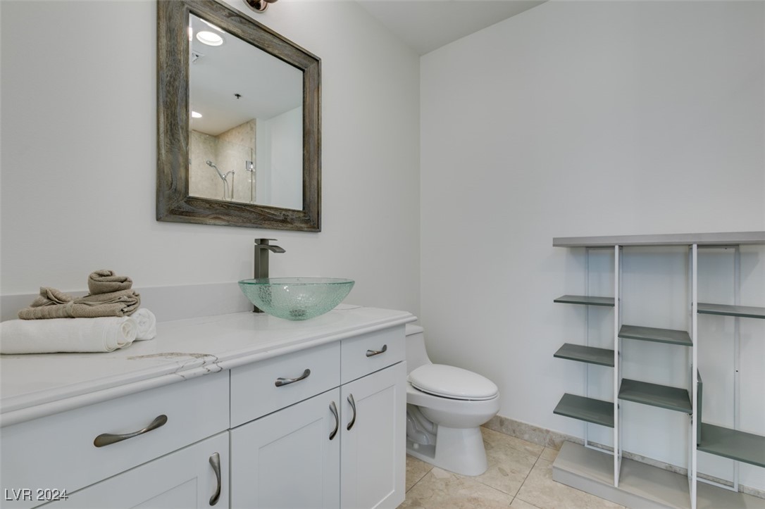 4575 Dean Martin Drive 1008