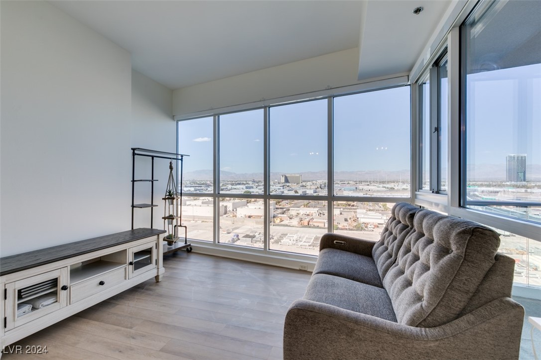 4575 Dean Martin Drive 1008