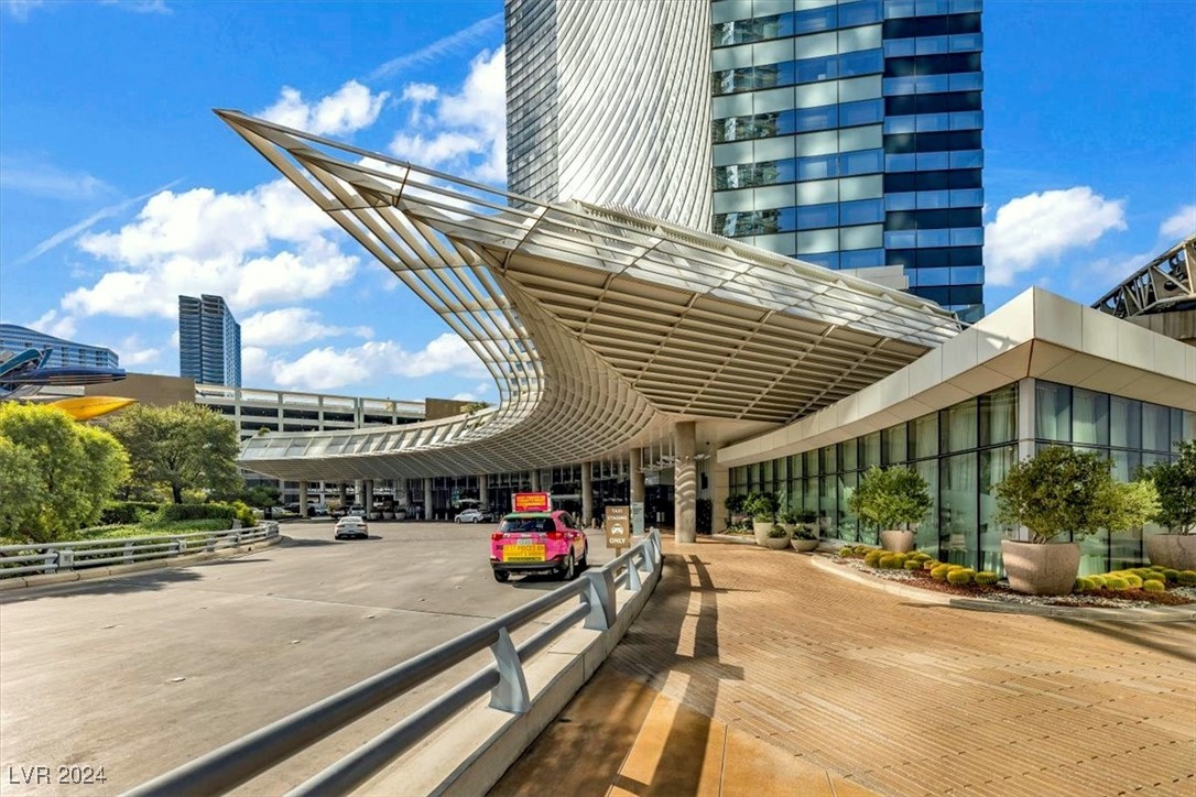 2600 West Harmon Avenue 7003