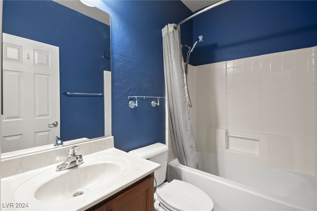 1024 Via Saint Lucia Place