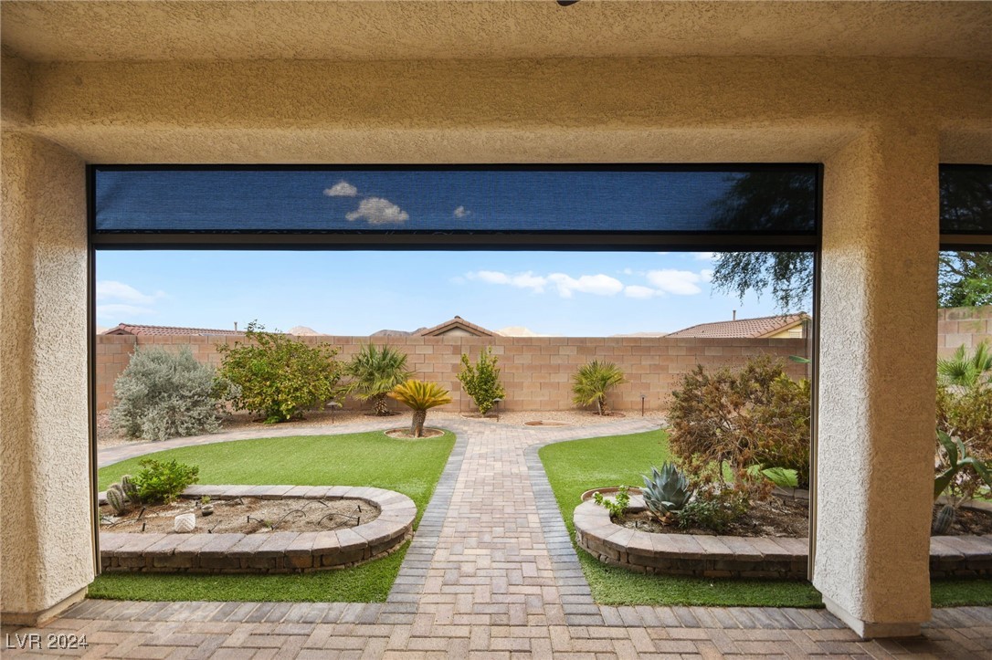 1024 Via Saint Lucia Place