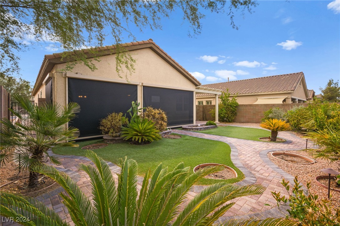 1024 Via Saint Lucia Place