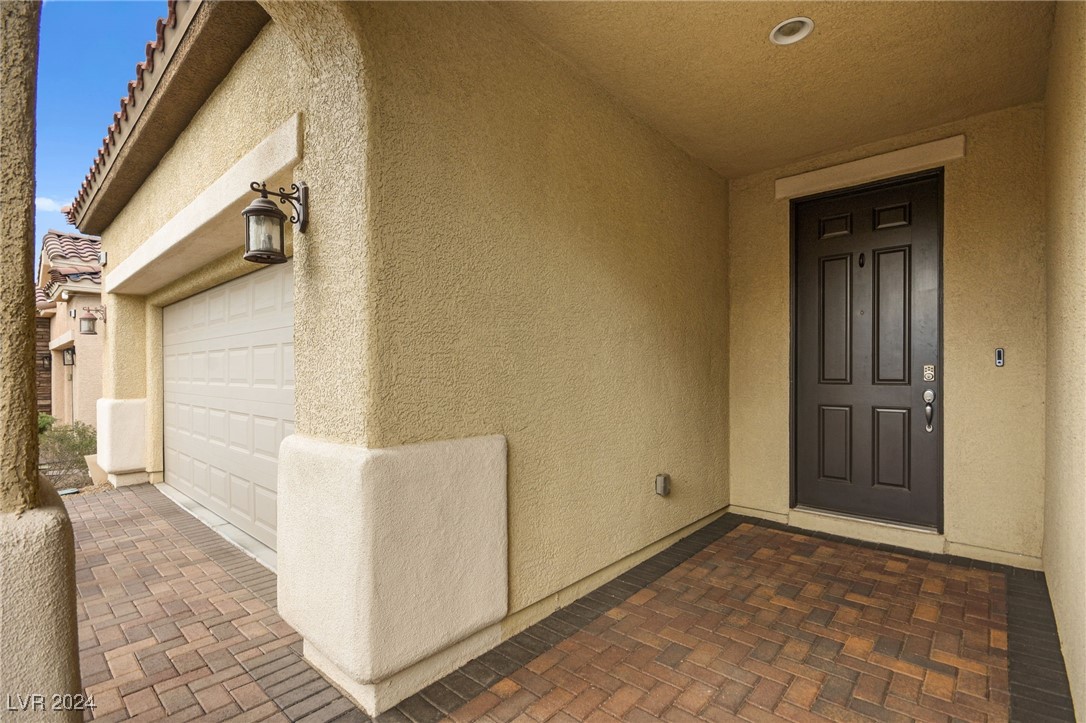 1024 Via Saint Lucia Place