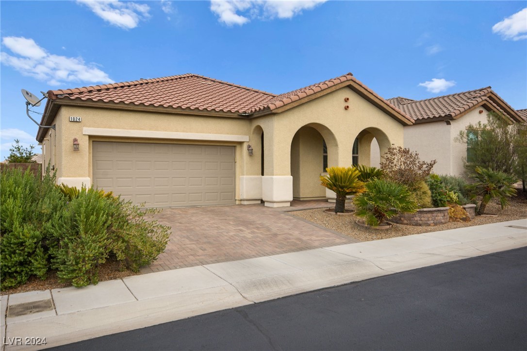 1024 Via Saint Lucia Place