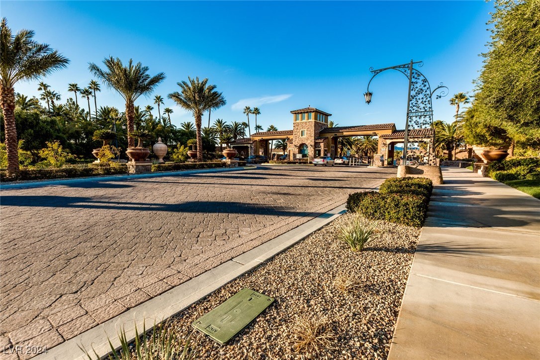 1024 Via Saint Lucia Place